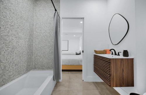 Buena Vista Villa | Lux Modern 4BR Villa with Pool in Miami