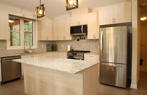 Lake of Bays House | Lux Muskoka Cottage Huntsville