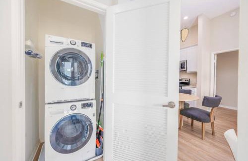 North Park Apartment | Lux N Park Penthouse King Beds Workspaces Parking