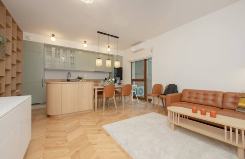 Wilanow Apartment | LUX Pastel Oasis Family Apartment with Parking & Gym by Renters Prestige