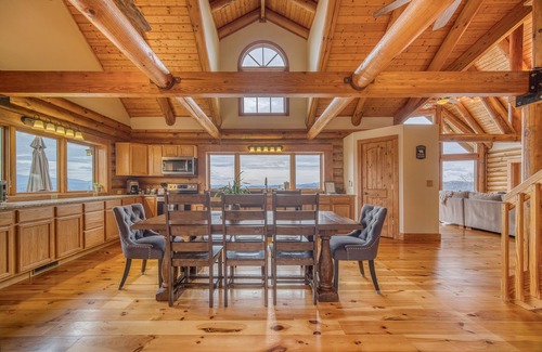 Rosman House | Lux/Private Cabin-PanoramicMntVIEWS-HotTub,Wd Stove,Firepl/Pit,GmRoom,FencedYard