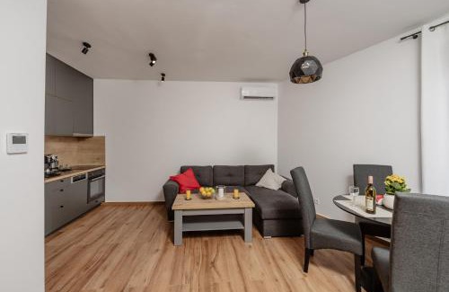Dobra Voda Apartment | LUX Seafront APT - Close to the Sea - Private Parking