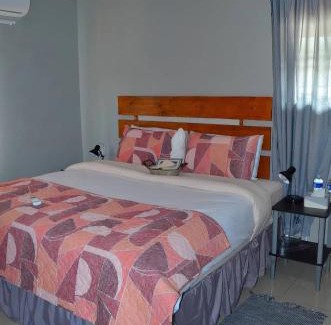 Kasane House | Lux-sit Guesthouse