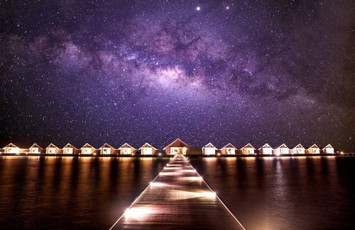 Dhidhoofinolhu Island Resort | LUX* South Ari Atoll
