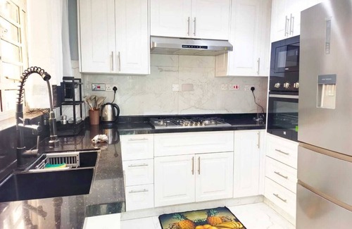 Nairobi Apartment | Lux Suites Grandville Apartments