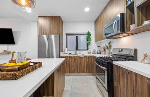 Playas De Tijuana House | Lux townhome 10 minutes to beach & downtown!