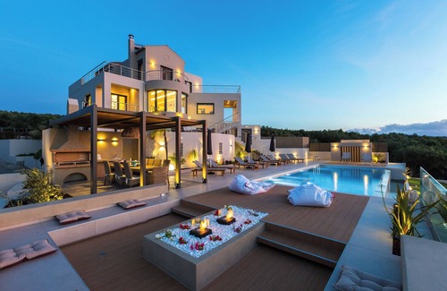Kontomari Villa | Lux Villa ★Top Sea View ★ Gym & 6 bedrooms★Private Heated Pool