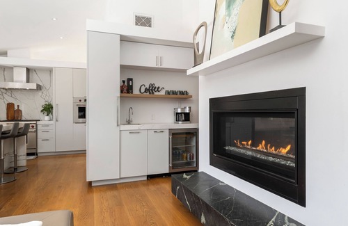 Rolando Park Resort | Lux Villa: Heated Pool, Sauna, & Gym