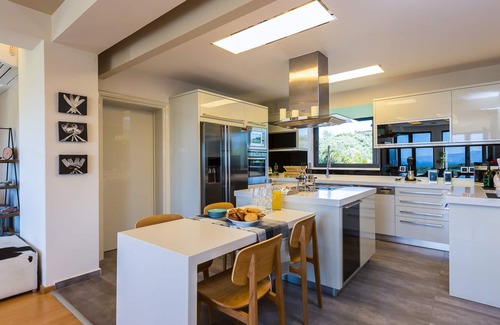 Kontomari Villa | Lux Villa ★ Top Sea View ★ Gym & 6 bedrooms ★ Private Pool