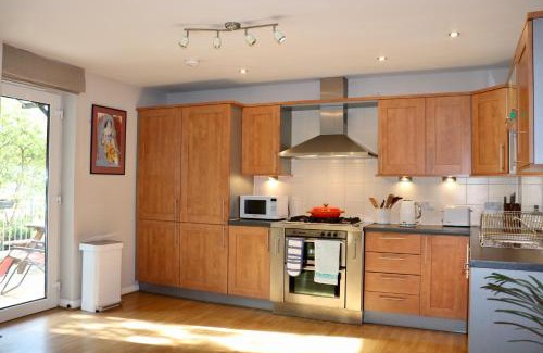 Newhaven Apartment | LuxApartment - Port Of Leith - Free Parking