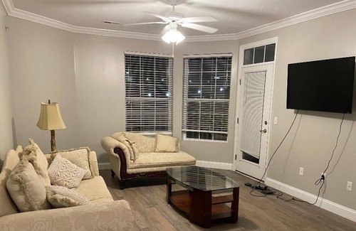 Morgantown Condo | luxary condo near include 3 bd 3 bathroom and fire place