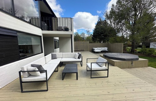 Haaleiti House | Luxary family friendly house in Fossvogur, Reykjavik
