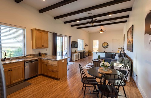 Templeton House | Luxe 1BR/Studio w/Hot Tub on Templeton's Westside in the Heart of Wine Country!