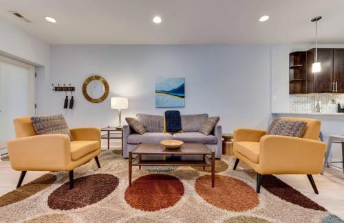 Columbia Heights Apartment | Luxe 2BD2BA Townhouse in Hip Area - Near Metro