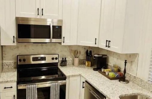 Shockoe Bottom Apartment | Luxe 2BR 2BA Apt - Historic Church Hill - RIC - A Diamond Property