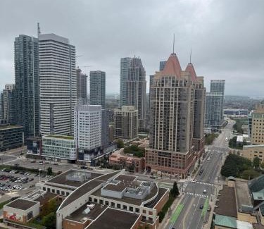 Downtown Mississauga Apartment | Luxe 3BR 2 Bath Condo Steps from Square one Mall