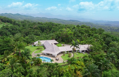 Port Antonio Villa | Luxe 4-Bedroom Panorama Villa/Access to Geejam Hotel