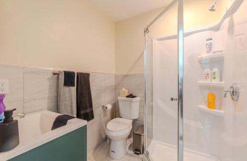 East Somerville Apartment | LUXE 4BDR2BA Near Boston- T-Station & Encore Casino