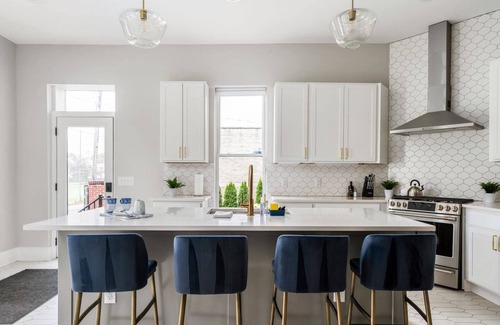 Italian Village House | Luxe 4BR w/Chef Kitchen | Walk to OSU + Downtown