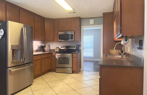 Carter's Grove House | Luxe 5BR Family Retreat, Minutes From TAMU