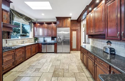 Encino House | Luxe 5BR Villa w/Pool+Games Room-Amazing Location!