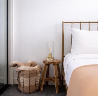 Altona North House | Luxe Altona Haven - Executive 3BR Family Townhouse