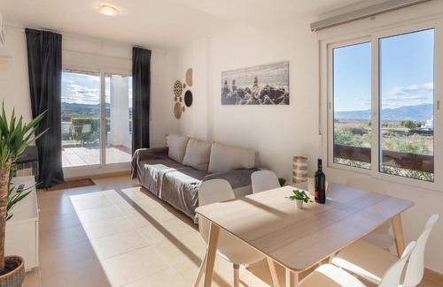 Alhama de Murcia Apartment | Luxe apartment with beautiful view