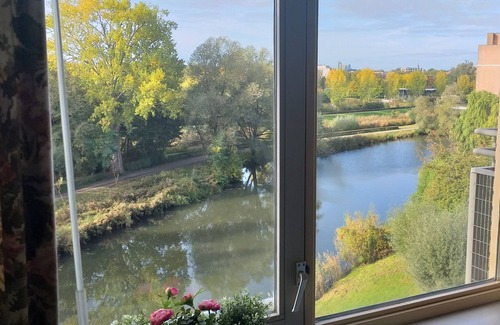 Assendorp Apartment | Luxe appartement met lift op super locatie geschikt voor 2 personen.