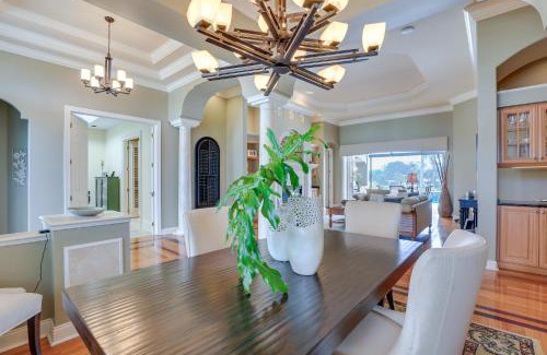 Coral Cove House | Luxe Bayfront Sarasota Home Rental Pool, Lanai!