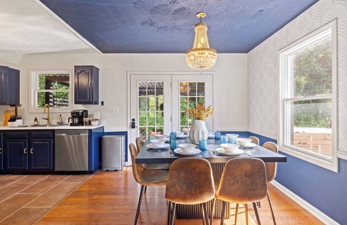 Chaplin House | Luxe Bourbon Trail Retreat Great Location! Privacy, Hot Tub, Sauna & Firepit