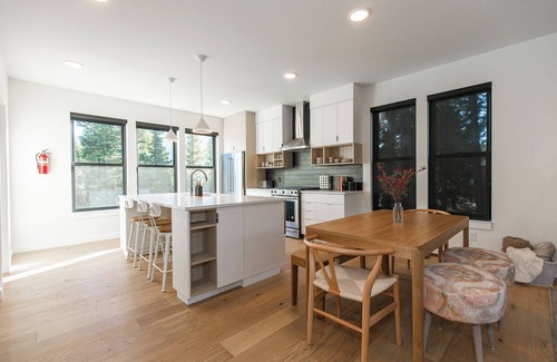 Bozeman Condo | Luxe Bridger Bowl Chalet