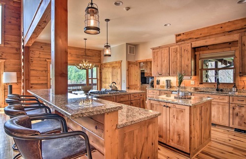 Boone Cabin | Luxe Cabin w/Fireplace, Hot Tub, Game Room, Views