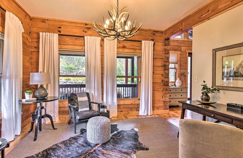 Boone Cabin | Luxe Cabin w/Fireplace, Hot Tub, Game Room, Views