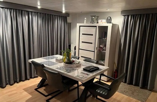 Lith Ski Chalet | Luxe Chalet in Prachtig Natuurgebied aan de Maas