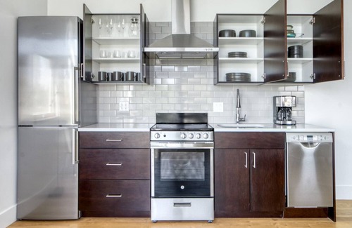 Cherry Creek Apartment | Luxe Cherry Creek Studio w/ Lounge, W/D near 2nd Ave shops, by Blueground