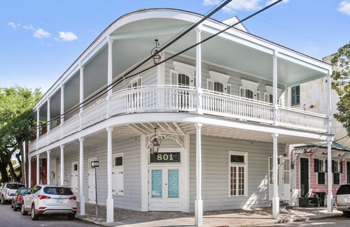 Faubourg Marigny Apartment | LUXE CHIC 2Bdrm 1 Ba, on Vibrant Frenchmen Street, Huge Balcony New Renovation!