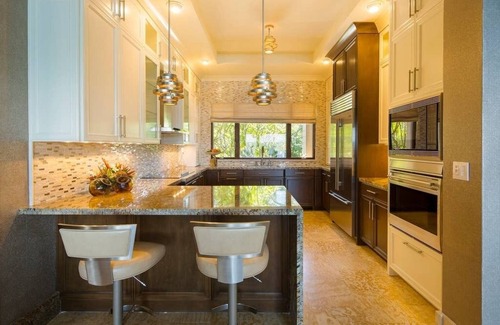 Papagayo Peninsula Condo | LUXE condo. Beautiful setting for adult groups and families. Complete renovation and new kitchen.