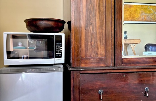 Leongatha North Apartment | Luxe country retreat far from crowds, close to facilities, cosy warm winter land
