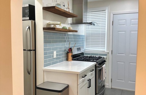 Old Town Apartment | Luxe Cozy Home near LAX, Beaches, SoFi