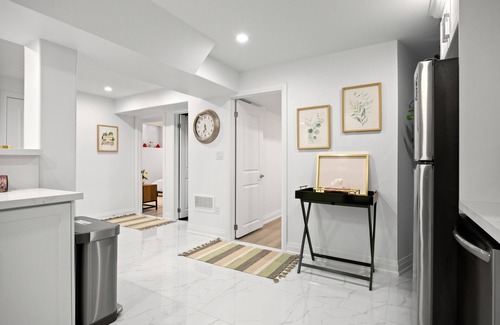 Caledon Apartment | Luxe & Cozy: Stylish Apartment in Caledon