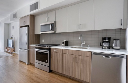 Lucerne - Higuera Apartment | Luxe Culver City 1BR w/Media Room & Gym, nr Light Rail, by Blueground