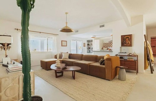 Yucca Valley House | Luxe Desert Retreat: Hot Tub, Cowboy Pool & Outdoor Shower