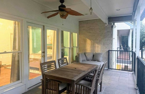 Oak Lawn House | Luxe Escape South of Highland Park!