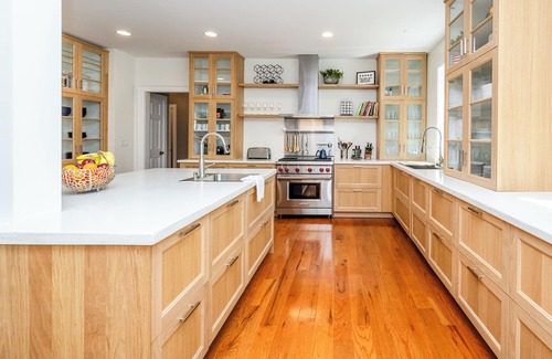Miami Park House | Luxe family-friendly lake house-hot tub, heated pool, great golf nearby, & more!
