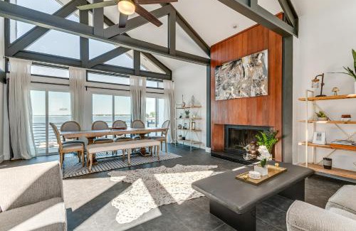 Walden on Lake Conroe House | Luxe Family Gem in Montgomery The Lake House!