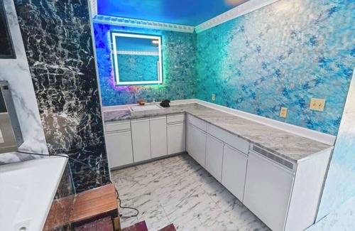Andover House | LUXE: Gated Mansion - Basketball Court, Movie Theater, Acreage
