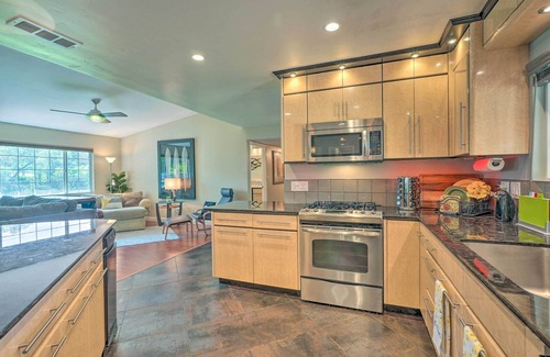 Granite Bay House | Luxe Granite Bay Home w/Hot Tub, Fire Pits!