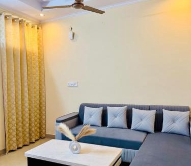 Jagatpura Apartment | Luxe Heaven