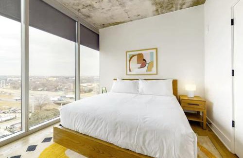 Rainey Street Historic District House | Luxe High Rise off of Rainey St