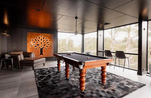 Mount Nelson Apartment | Luxe Hobart Villa - Boxwood